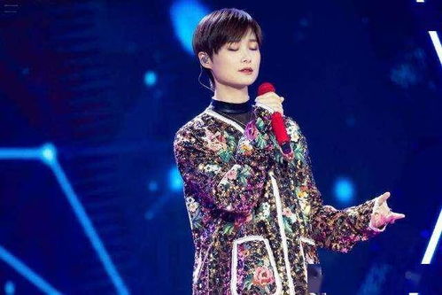 出道就被喷乐坛有你要 凉了 300万 民选 偶像凭什么火15年